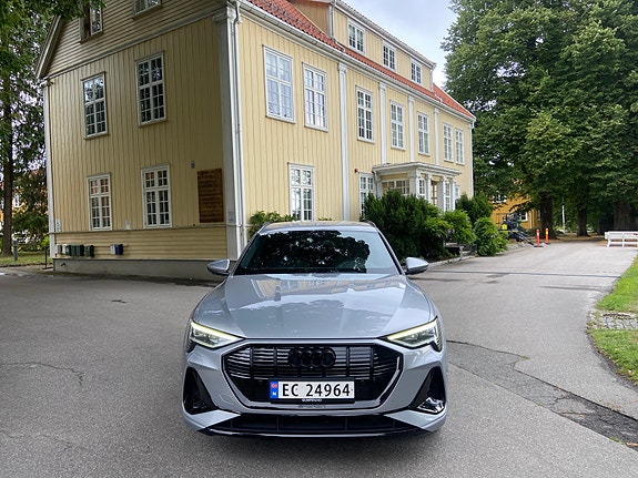 Audi e-tron Sportback 6 of 29
