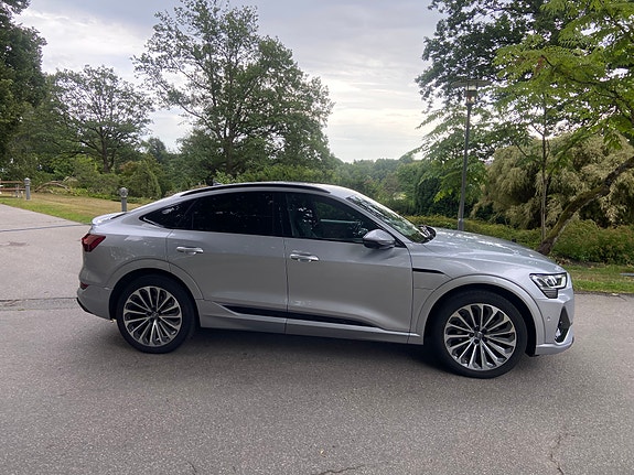 Audi e-tron Sportback 5 of 29