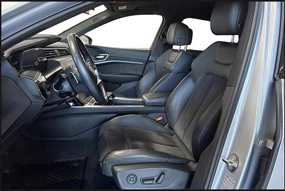 Audi e-tron Sportback 14 of 29