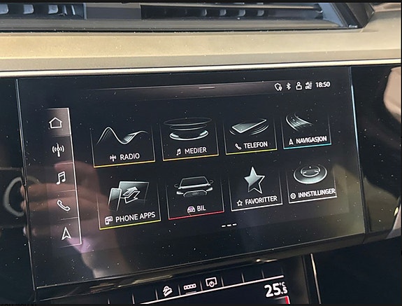 Audi e-tron Sportback 24 of 29