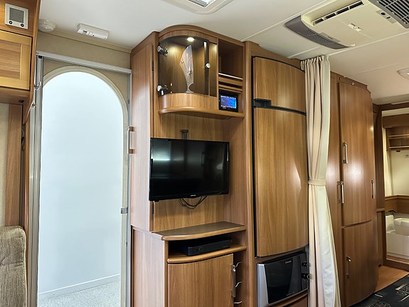 KABE ROYAL 720 TDL K.S. Alde / Stort bad / Lydpakke / Stekeo 25 of 30