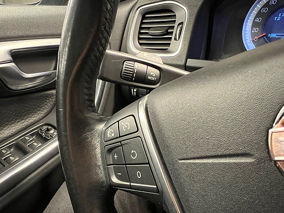 Volvo V60 18 of 27