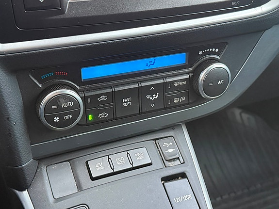Toyota Auris 28 of 29