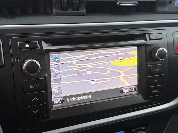 Toyota Auris 21 of 29