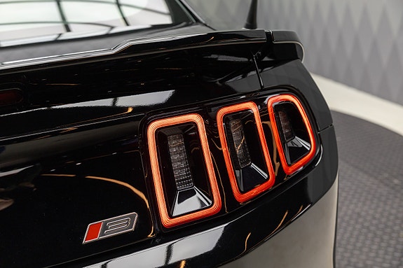 Ford Mustang 6 of 30