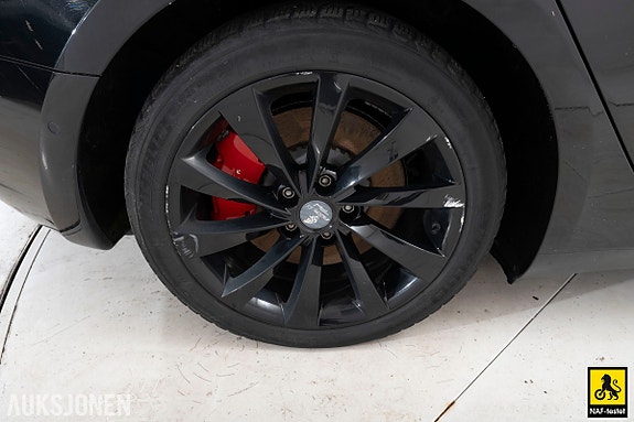 Tesla Model 3 29 of 30