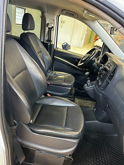 Mercedes-Benz Vito 111 8 of 12