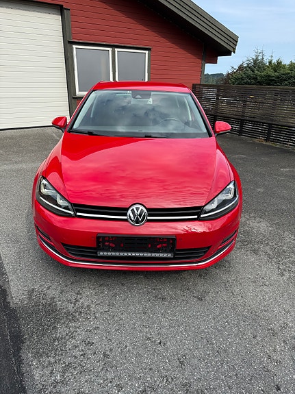 Volkswagen Golf VII 3 of 18