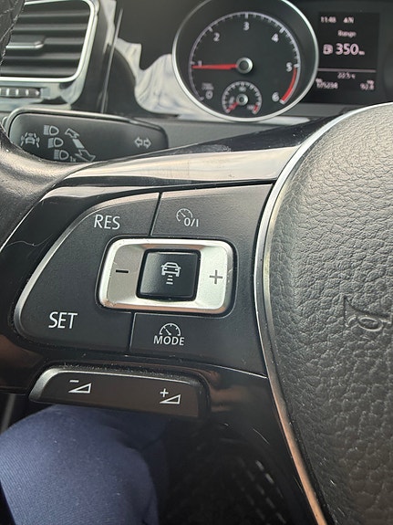 Volkswagen Golf VII 16 of 18