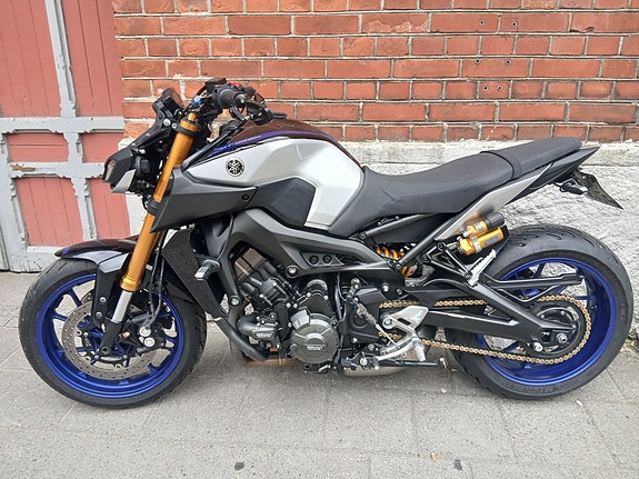 Yamaha MT-09 SP med Akrapoviq og Øhlins 2 of 11