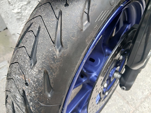 Yamaha MT-09 SP med Akrapoviq og Øhlins 11 of 11