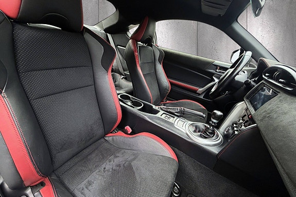 Toyota GT86 14 of 30