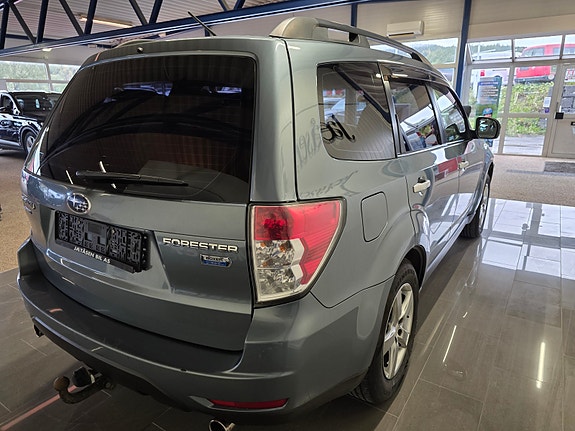 Subaru Forester 3 of 15