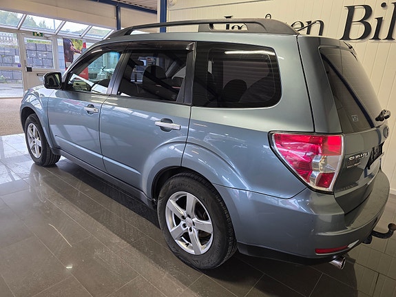 Subaru Forester 4 of 15