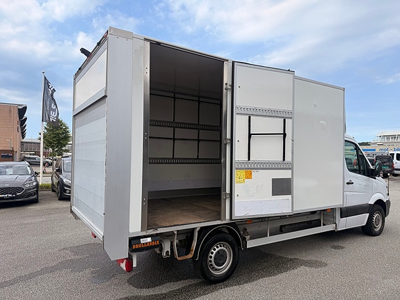 Mercedes-Benz Sprinter 18 of 20