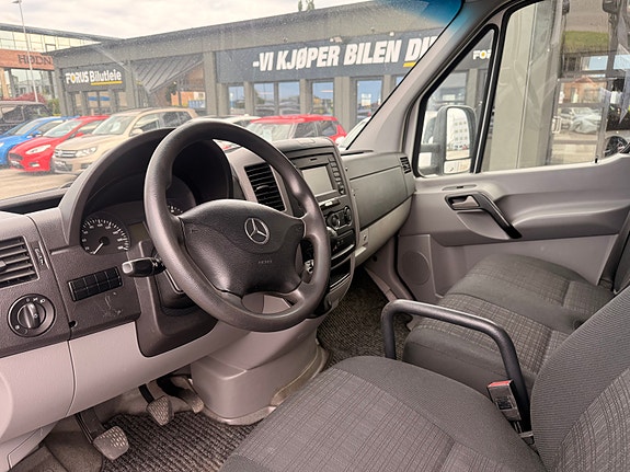 Mercedes-Benz Sprinter 12 of 20