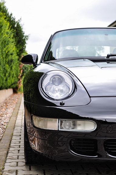 Porsche 911 Carrera 29 of 30