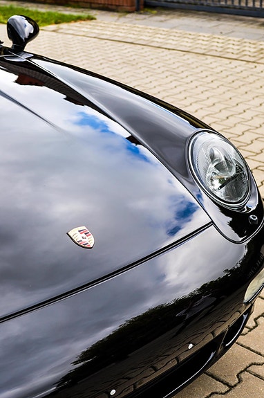 Porsche 911 Carrera 27 of 30