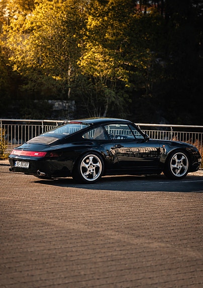 Porsche 911 Carrera 6 of 30
