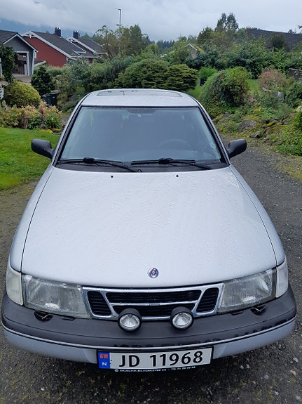 Saab 900 3 of 22