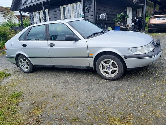 Saab 900 5 of 22