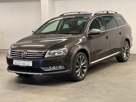 Volkswagen Passat Alltrack 3 of 24