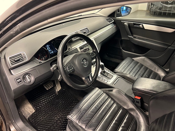 Volkswagen Passat Alltrack 7 of 24
