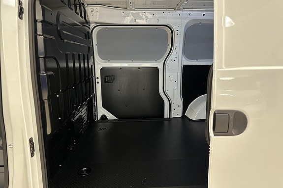 Maxus e-Deliver 5 15 of 18