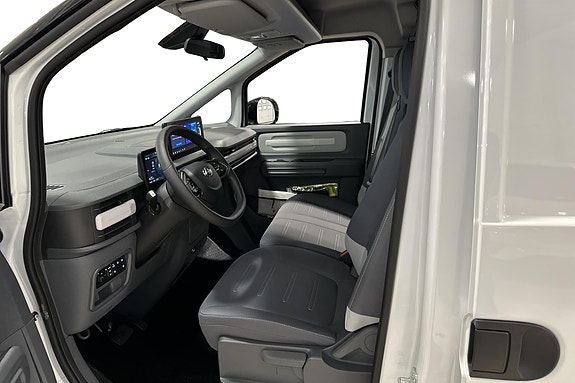 Maxus e-Deliver 5 7 of 18