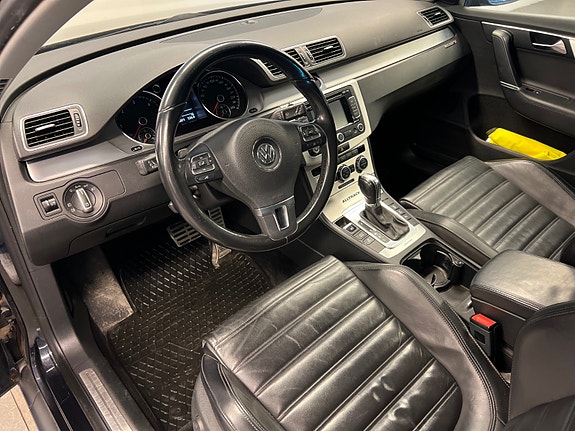 Volkswagen Passat Alltrack 7 of 21