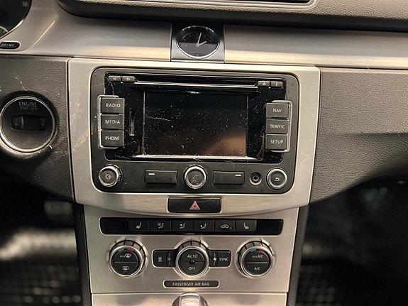 Volkswagen Passat Alltrack 17 of 21