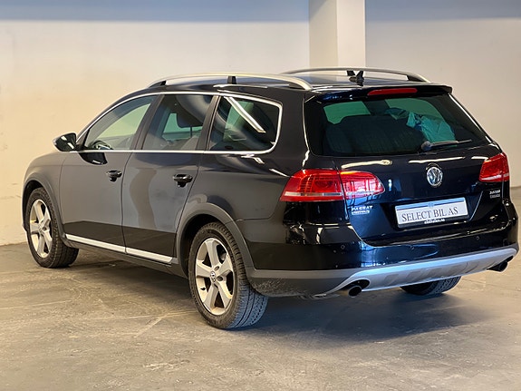 Volkswagen Passat Alltrack 4 of 21
