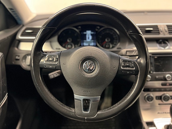 Volkswagen Passat Alltrack 14 of 21