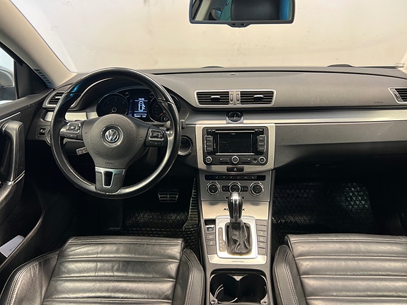 Volkswagen Passat Alltrack 13 of 21