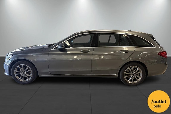 Mercedes-Benz C180 2 of 29