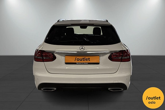 Mercedes-Benz C200 4 of 27
