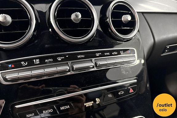 Mercedes-Benz C200 18 of 27