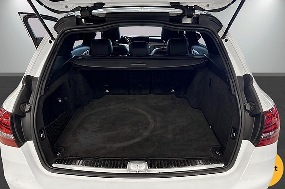 Mercedes-Benz C200 5 of 27