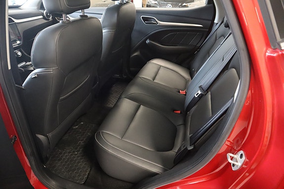 MG ZS EV 17 of 30