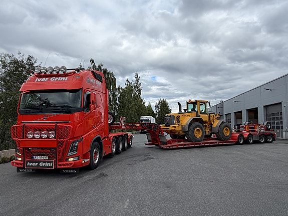 Volvo FH 16 750 Tungtrekker 8/10X4