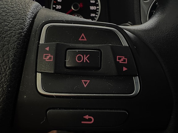 Volkswagen Tiguan 18 of 30