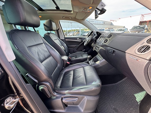 Volkswagen Tiguan 3 of 30