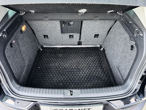 Volkswagen Tiguan 11 of 30