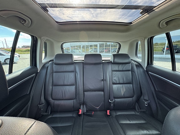 Volkswagen Tiguan 26 of 30