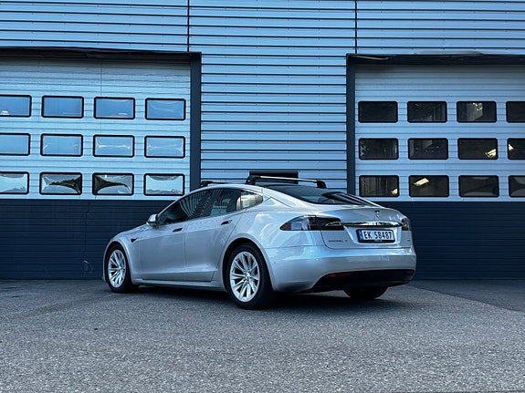 Tesla Model S 3 of 30