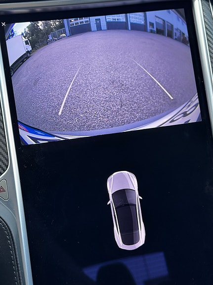 Tesla Model S 29 of 30