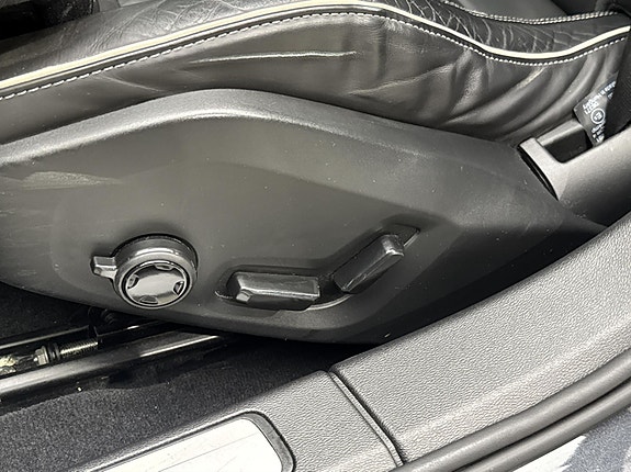 Volvo V60 12 of 30