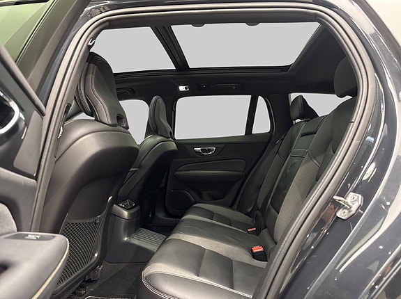 Volvo V60 15 of 30
