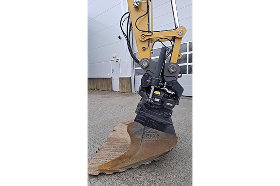 Cat 317 7 of 14