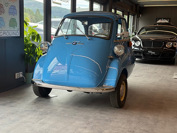 BMW Isetta 2 of 27